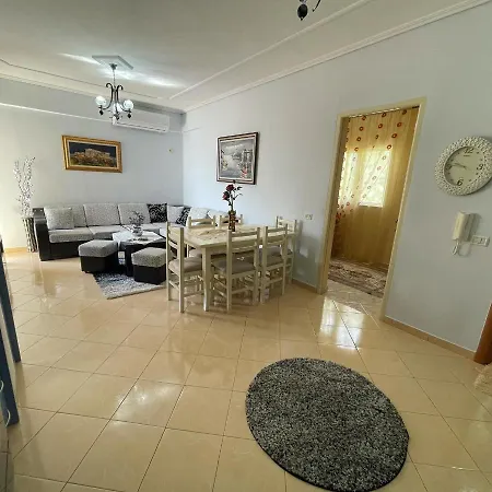Daire Stavri's Saranda