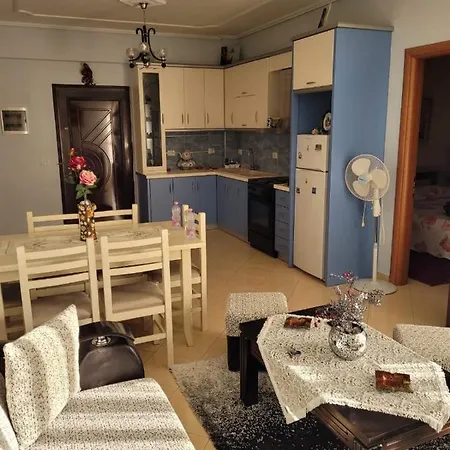 شقة Stavri's ساراندا
